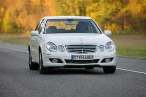 Mercedes-Benz E300 BlueTEC 2009 года